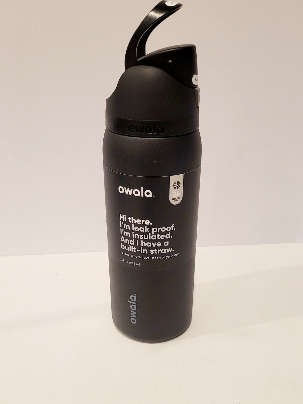 Owala Black Insulated Water Bottle with Built-In Straw 32 Oz.